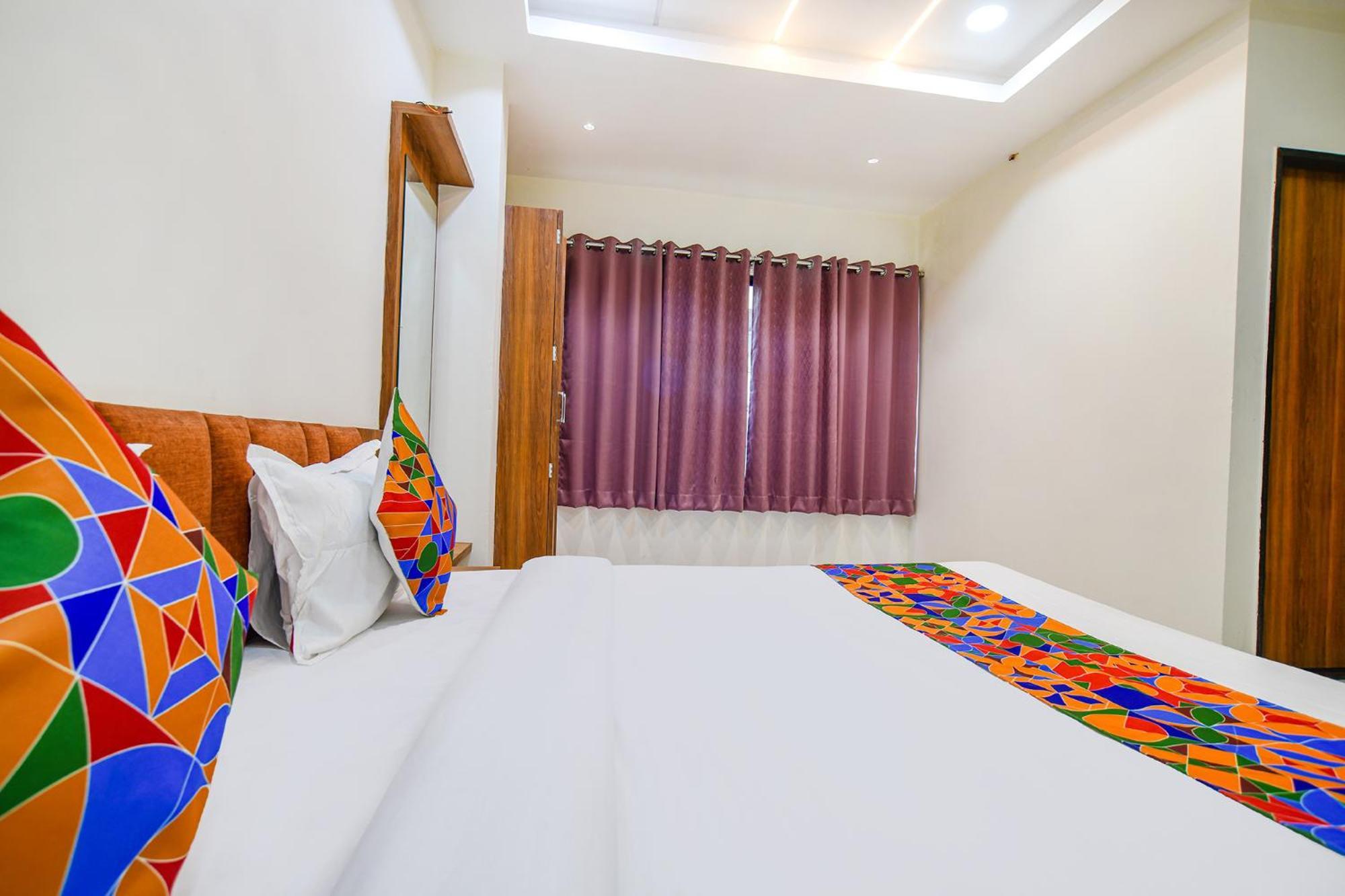 Fabhotel Shree Nakoda Paradise อุจเจน ภายนอก รูปภาพ