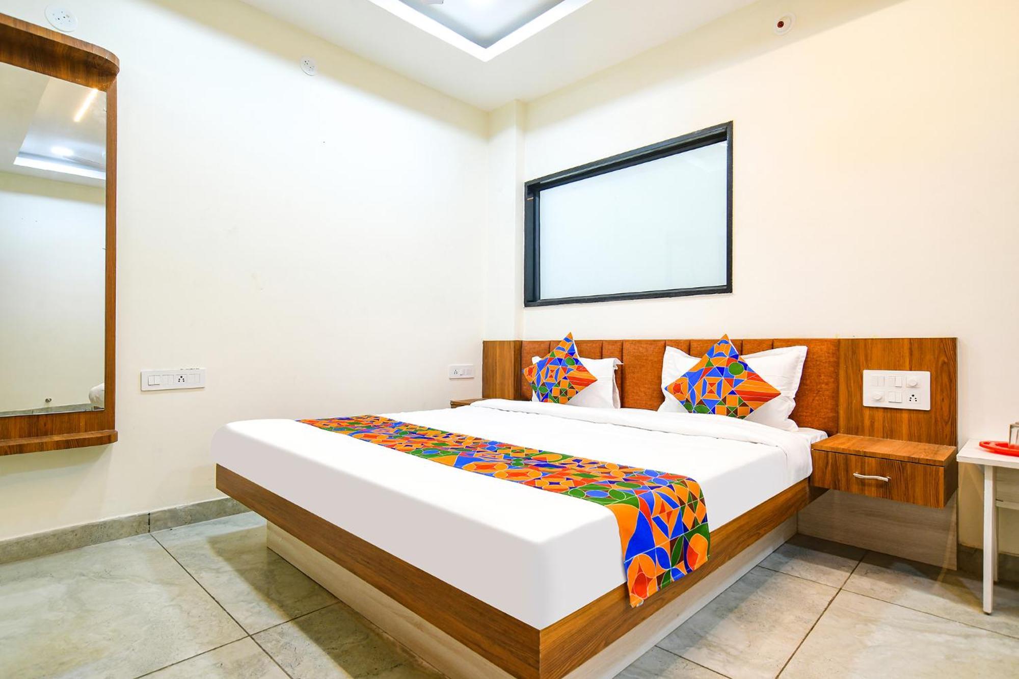 Fabhotel Shree Nakoda Paradise อุจเจน ภายนอก รูปภาพ