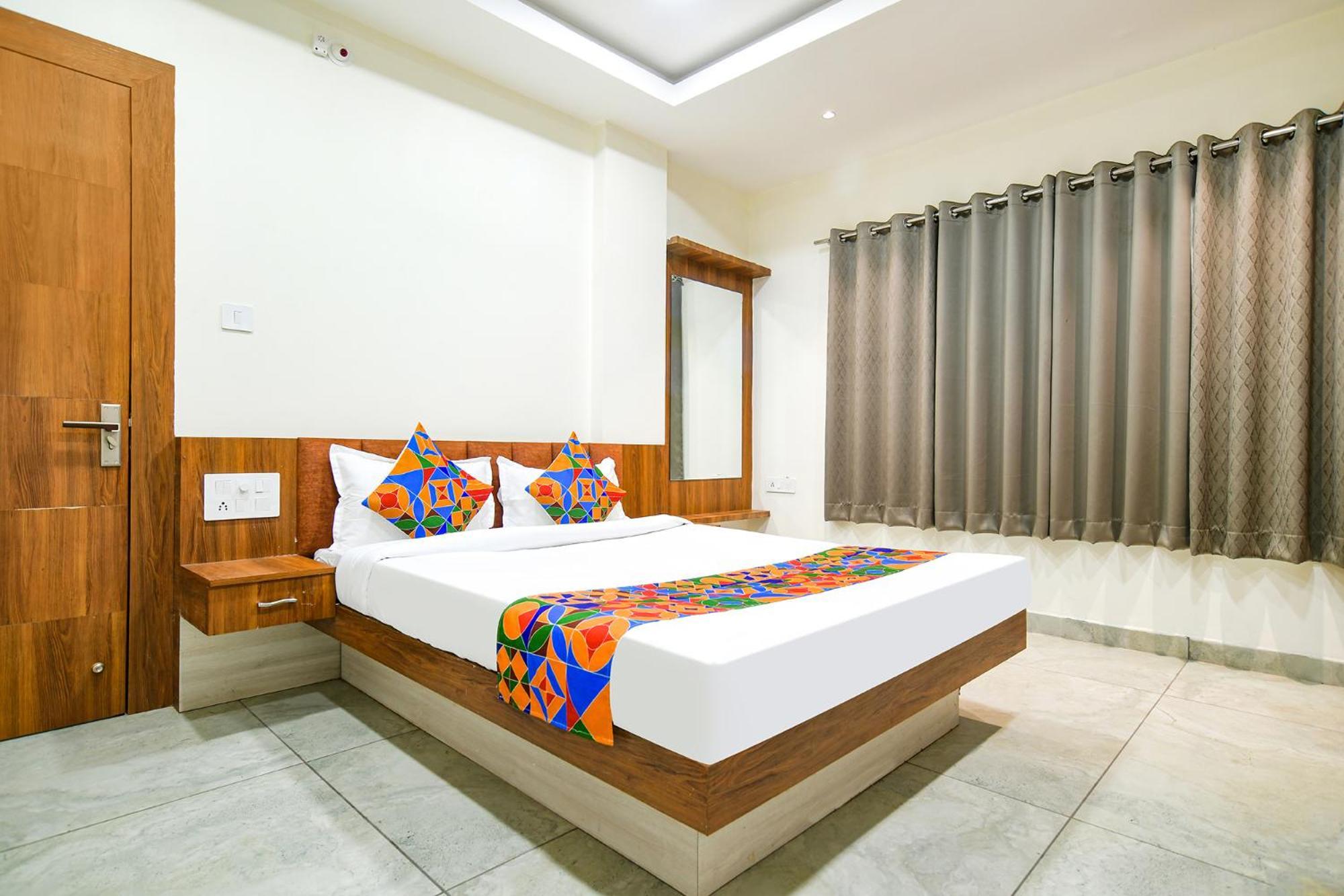 Fabhotel Shree Nakoda Paradise อุจเจน ภายนอก รูปภาพ